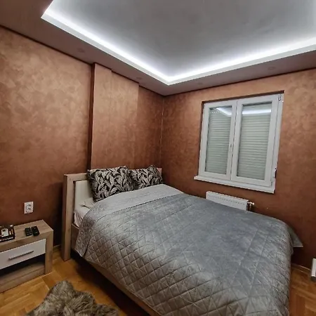 アパート Dionis Užice